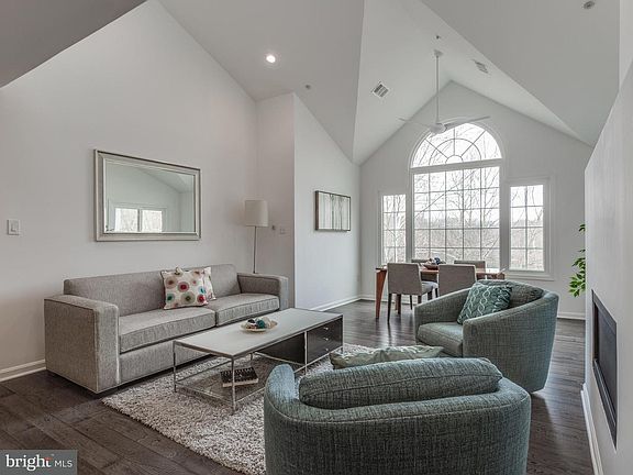 4th image of 20406 Shore Harbour Dr #4-P