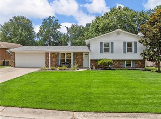 26 Oakshire Ct, Saint Peters, MO 63376