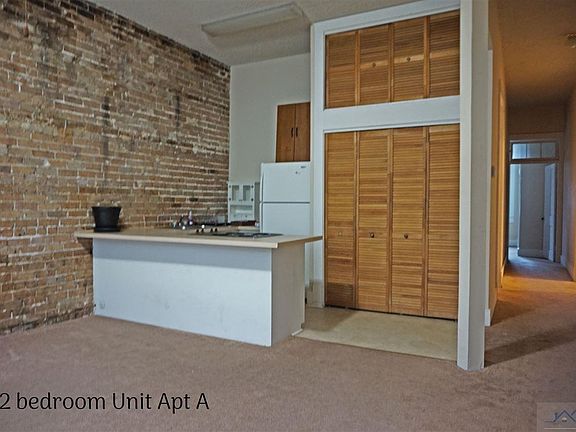 5th image of 709 W 3rd St #A & C