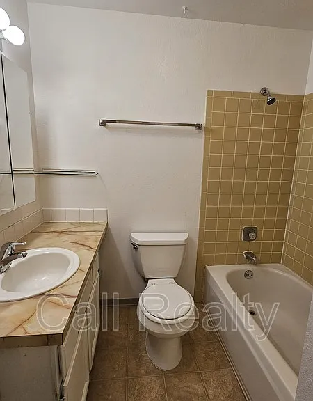 2815 E 27th Ave — Photo 10