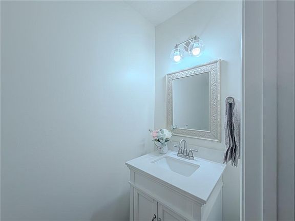 3rd image of 3544 Lantern View Ln