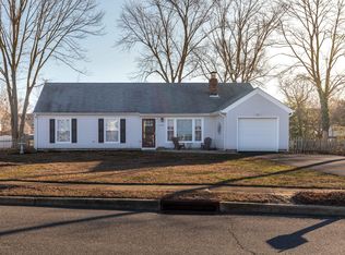 1113 Wake Forest Dr, Toms River, NJ 08753