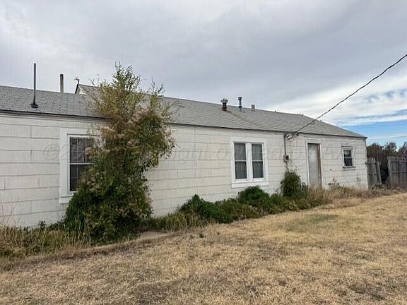 2nd image of 410 Maple St