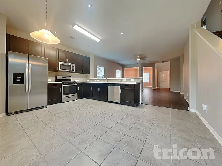7707 Foxwaithe Ln — Photo 6