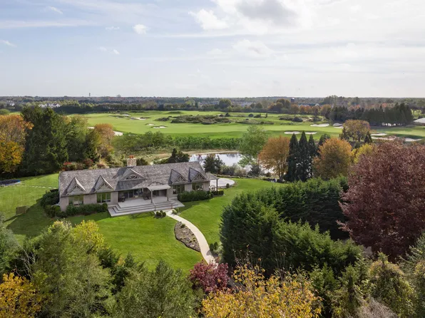 1011 Scuttle Hole Rd, Water Mill, NY 11976