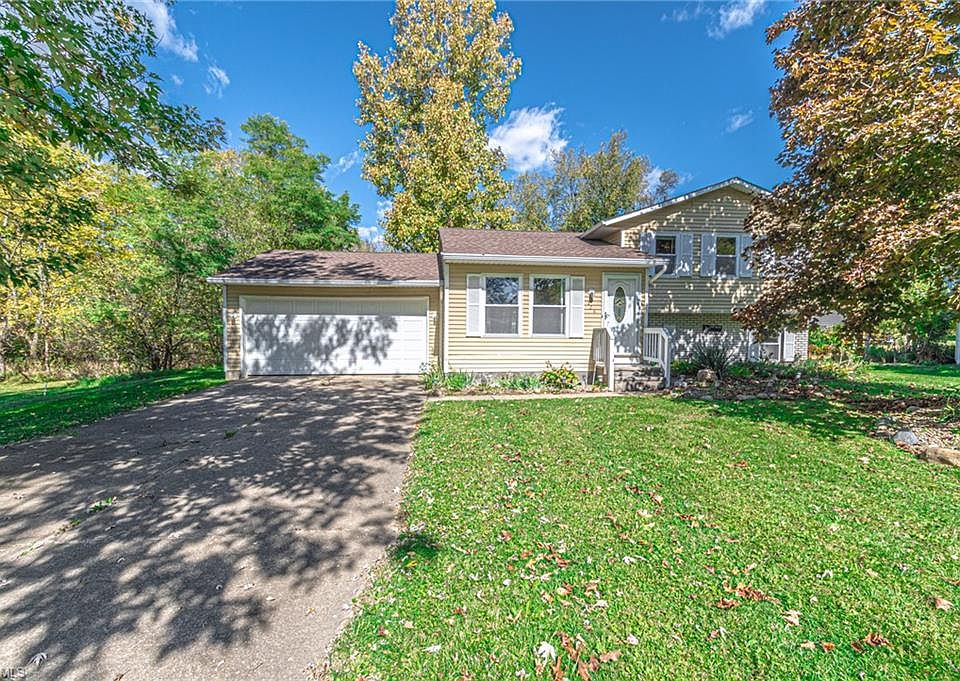 1st image of 124 Hazelwood Dr
