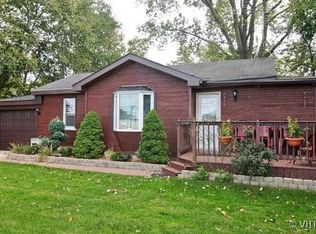 415 Kings Rd, Fox Lake, IL 60020