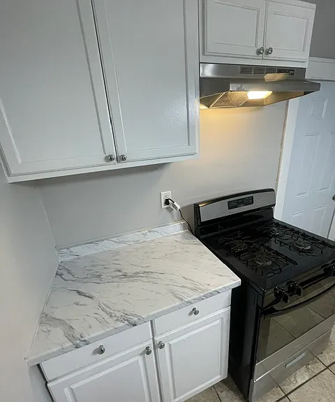 2674 Myrtle St — Photo 30