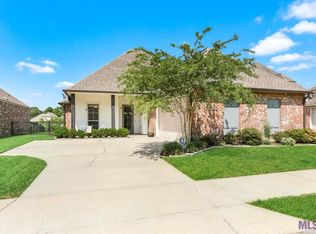 8273 Seville Ct, Baton Rouge, LA 70820