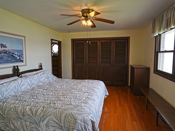 4th image of 50416 E Lake Shore Dr