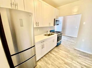 326 E 9th St #2F, Brooklyn, NY 11218