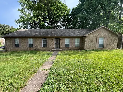 6124 Chinaberry Dr Photo 1