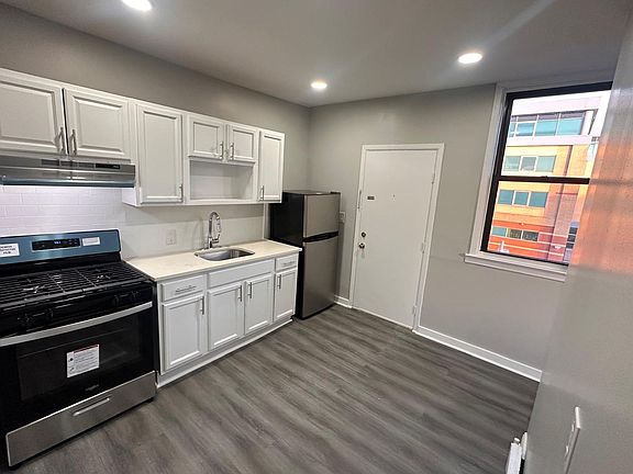 5th image of 52-54 S Arlington Ave APT 12