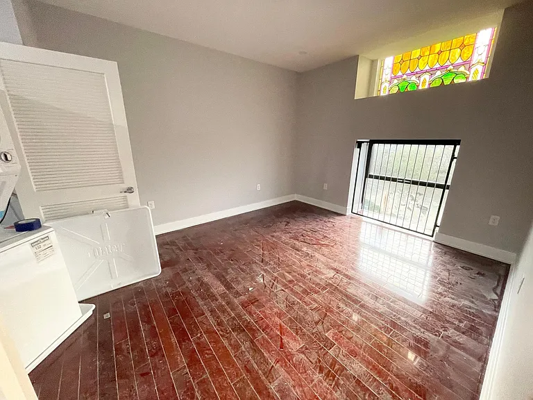302 Richmond St #6A — Photo 5