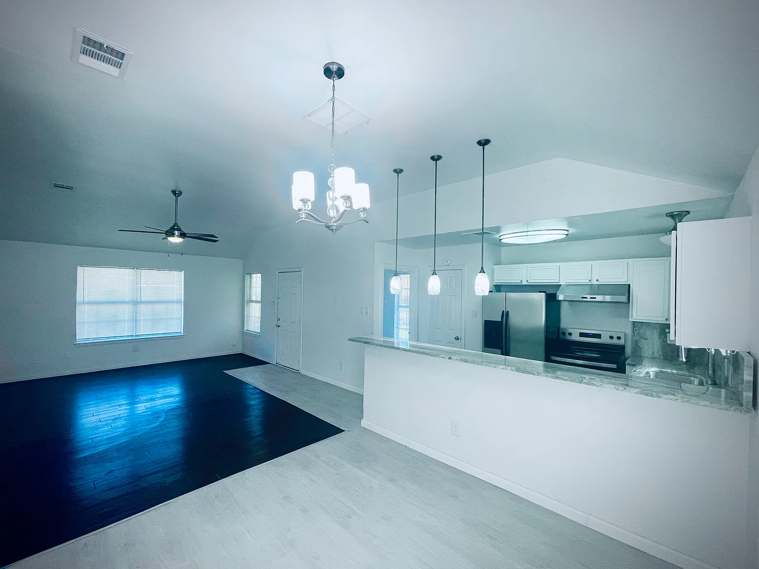 2719 Exline St — Photo 3