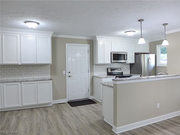 2nd image of 20203 Arlington Dr
