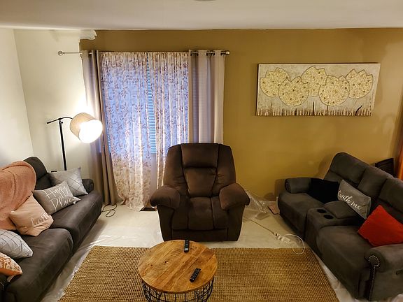 4th image of 3140 Autumn Lake Dr