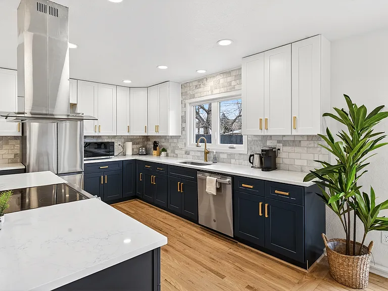 3000 Dartmouth Ave #1 — Photo 2