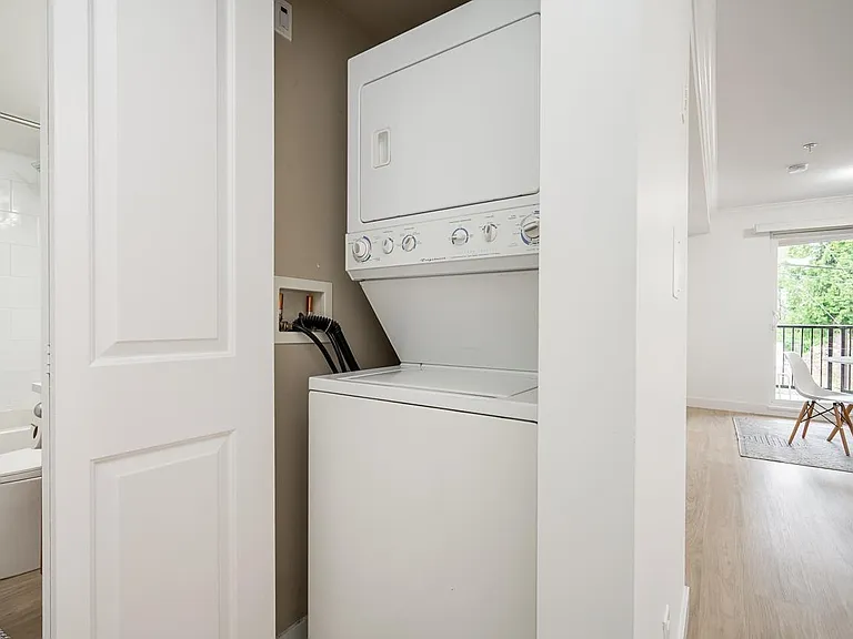 14960 102a Ave #215 — Photo 11