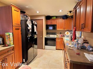 1110 Oneida St, Menasha, WI 54952