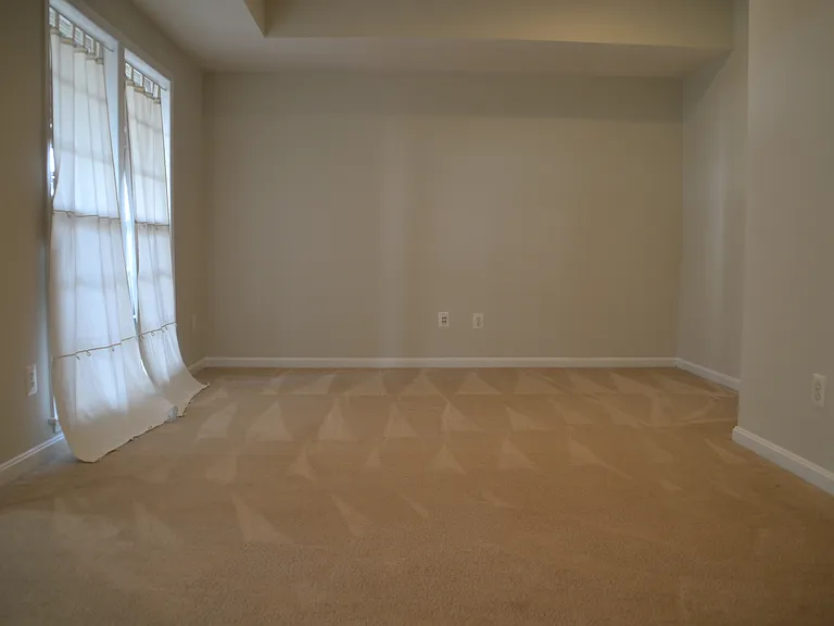 21958 Windy Oaks Sq — Photo 21