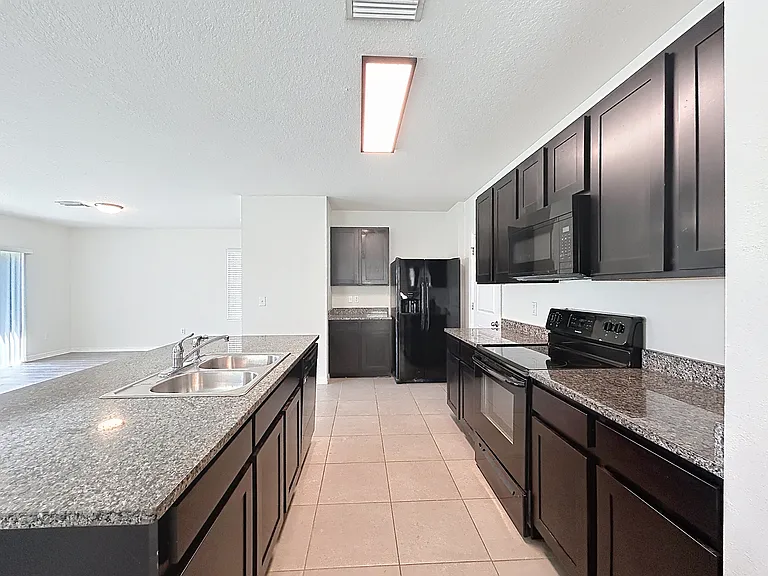 7769 Tuscan Bay Cir — Photo 6