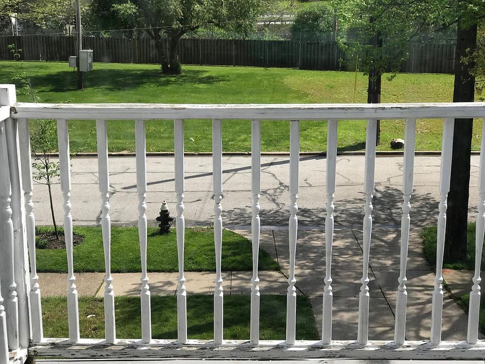 Front deck