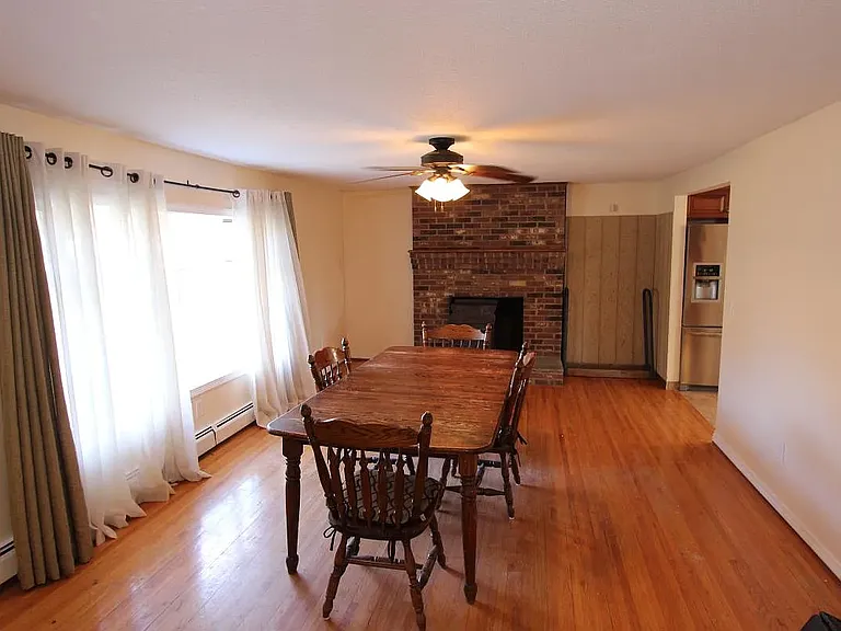 8 Maplewood Dr — Photo 7