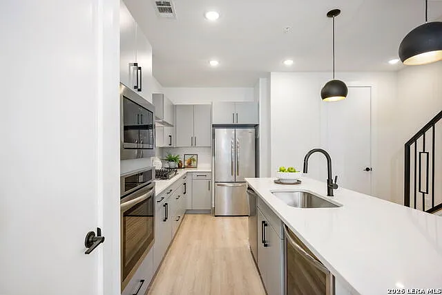 719 E Locust St #3110 — Photo 12