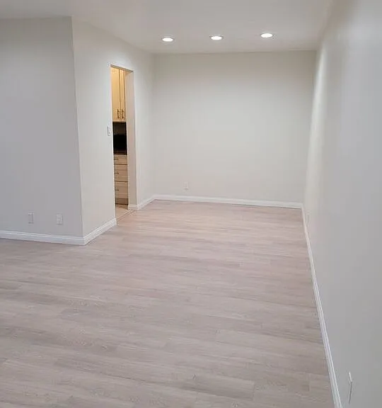 1132 S Oakhurst Dr #2 — Photo 2