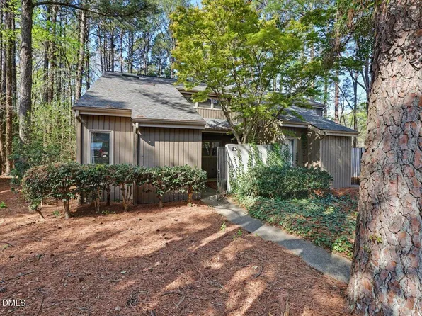 13 Vauxhall Pl, Chapel Hill, NC 27517