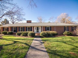 931 Woodbrook Dr, Greensboro, NC 27410