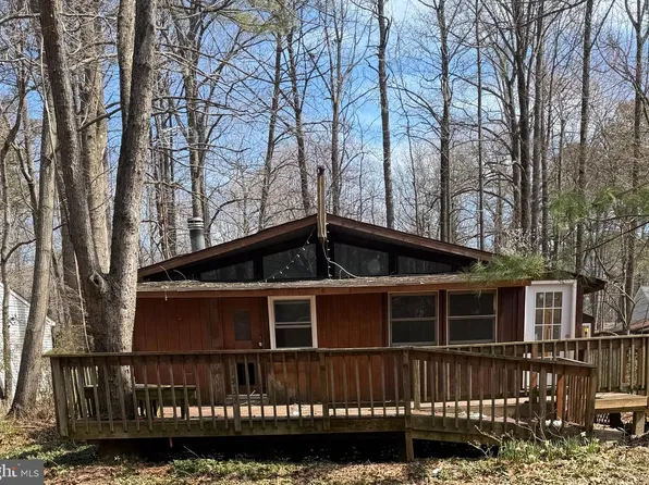 11532 Wolf Howl Ln, Lusby, MD 20657