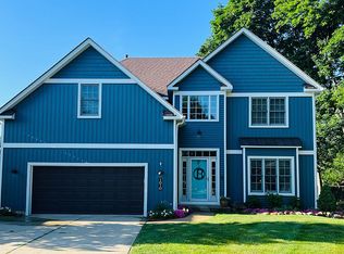 1010 E Jefferson Ave, Wheaton, IL 60187