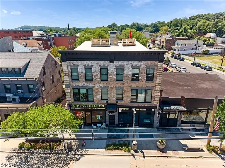 35-37 Main St #3B — Photo 18