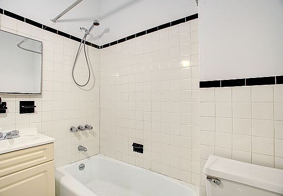4th image of 8 W 90th St APT 9
