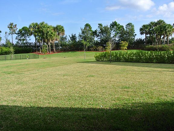 Home For Sale In Portosol