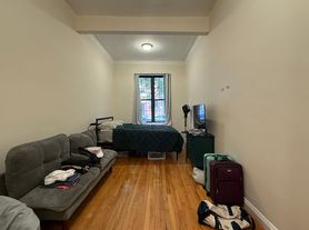 306 E 78th St, New York, NY