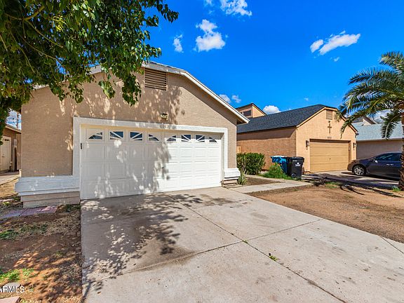 3rd image of 8842 W VALE Drive