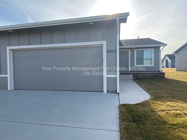 10607 E Kinkaid Ave — Photo 3