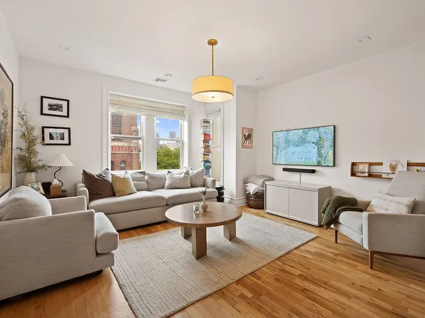 475 Washington Ave APT 5E, Brooklyn, NY 11238