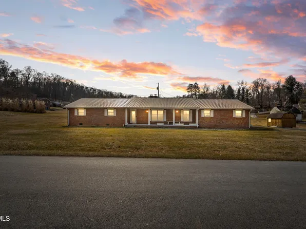 610 Parkway Blvd, Elizabethton, TN 37643
