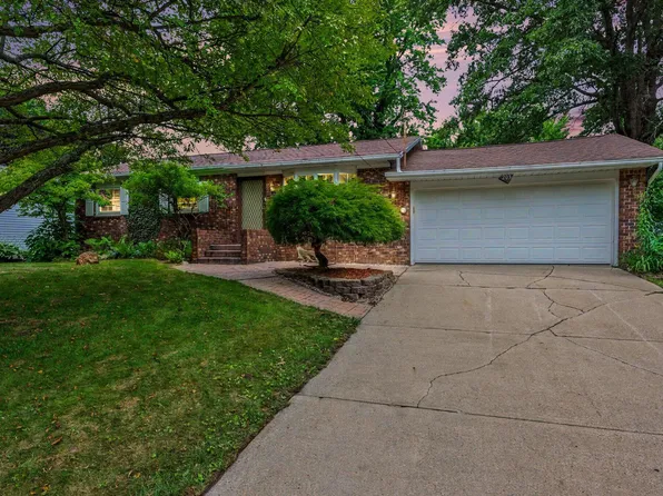 203 Dundee Dr, Battle Creek, MI 49014