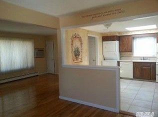 67 1st Ave, East Rockaway, NY 11518