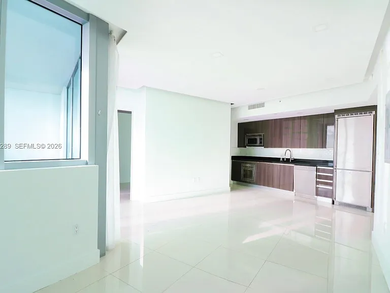 92 SW 3rd St #2706 — Photo 11