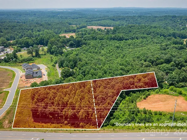 Catawba Valley Blvd SE #7-31, Hickory, NC 28601