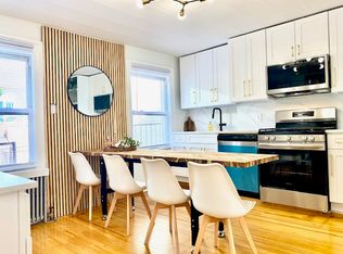 712 Leonard St #3, Brooklyn, NY 11222