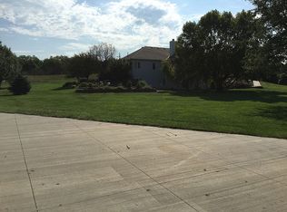 13606 S 226th Ave, Gretna, NE 68028