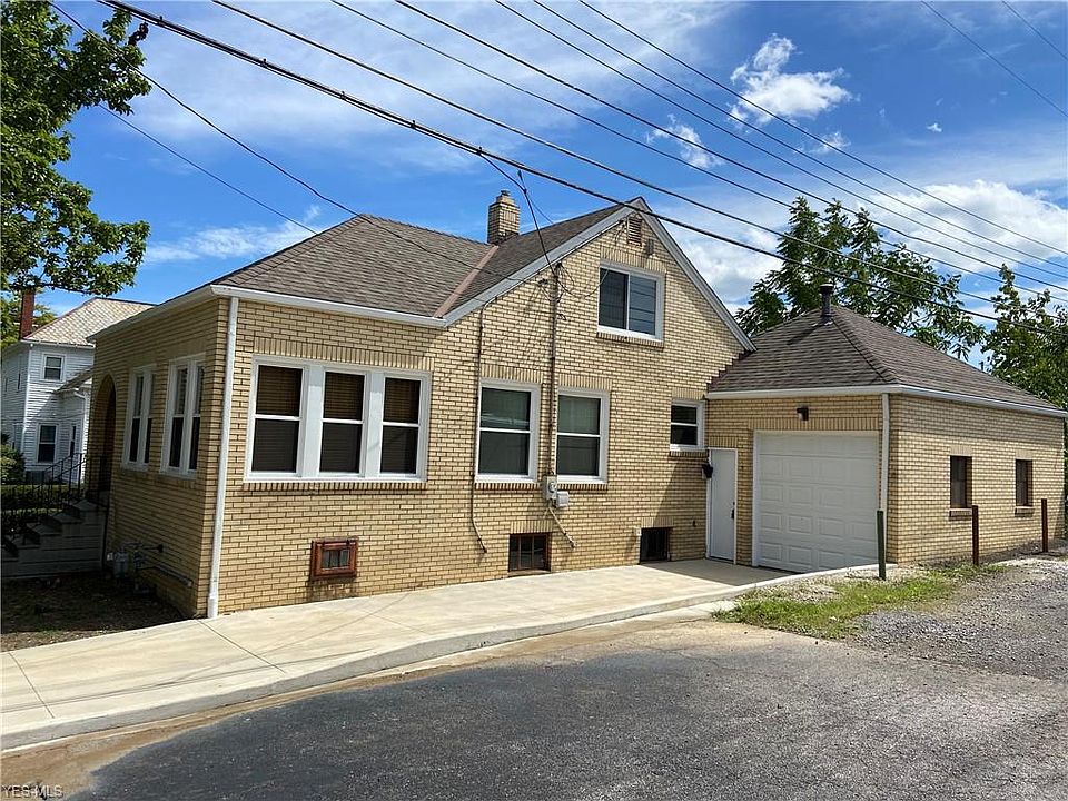 1st image of 120 E Friendship St
