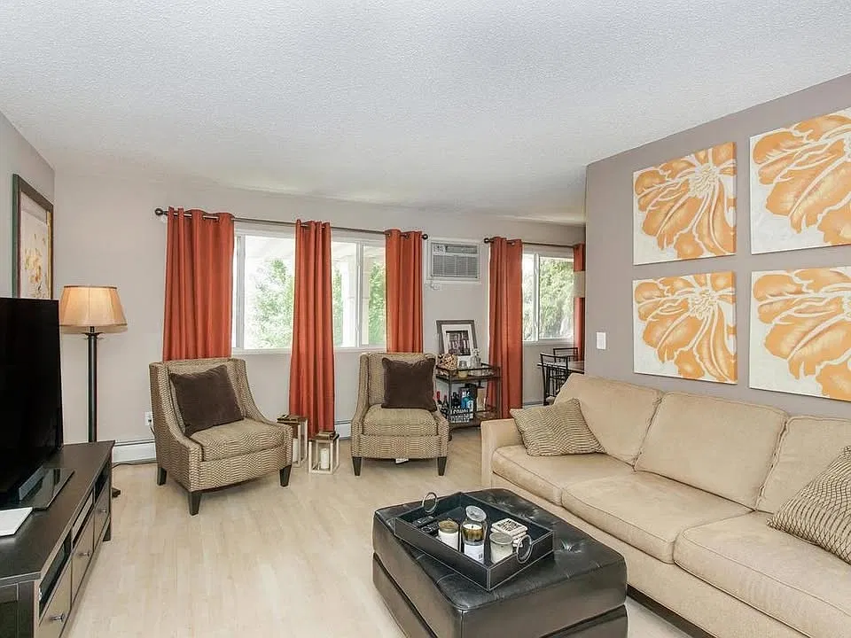 2 bed, 780 sqft, $1,450 — Photo 3